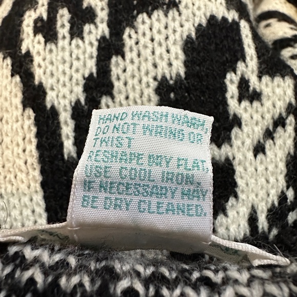 Jamie Scott Vintage 1990s Y2K Black White William Morris Pattern Cardigan Small - Picture 16 of 16